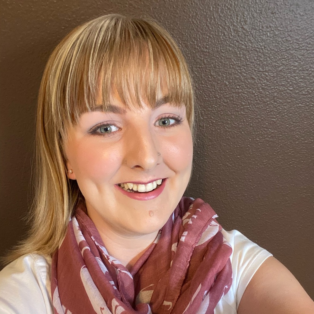 Meet Your Posher, Annie